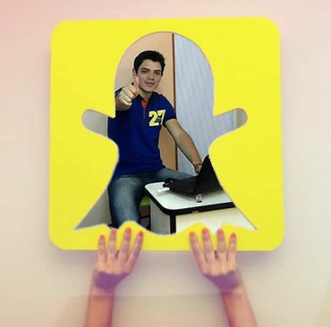 NO ES FACIL ESCRIBIR UNA HISTORIA QUE INSPIRA